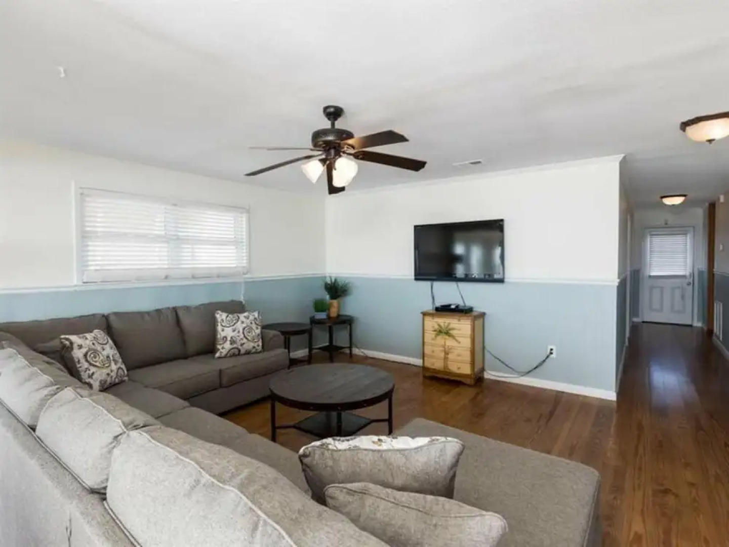 Surfin Inn by Meyer Vacation Rentals