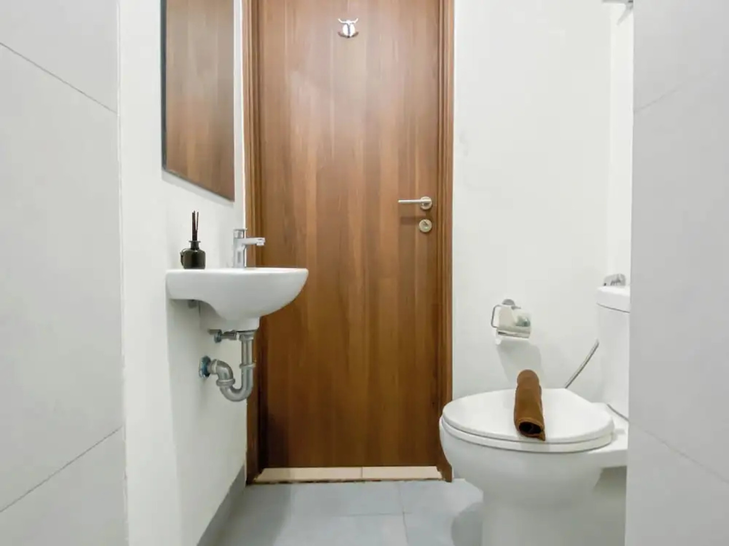 Minimalist Studio Apartment Royal Sentul Park