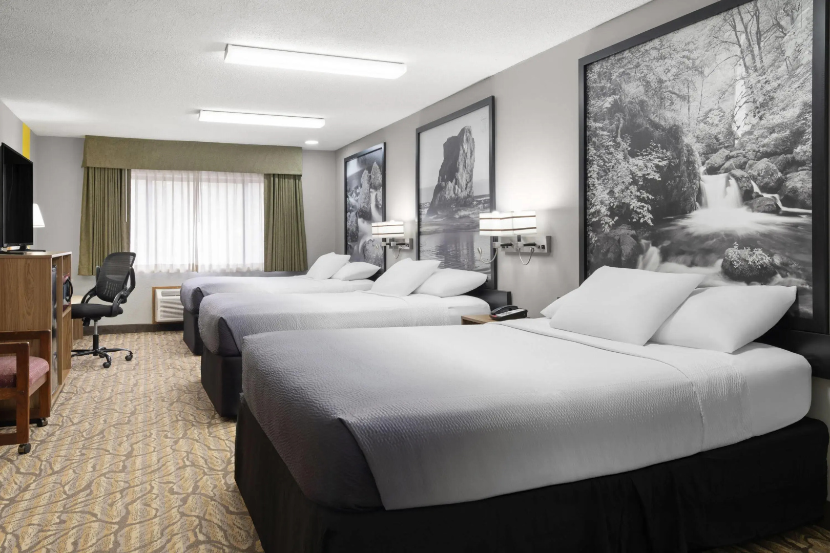 Super 8 by Wyndham Baker City