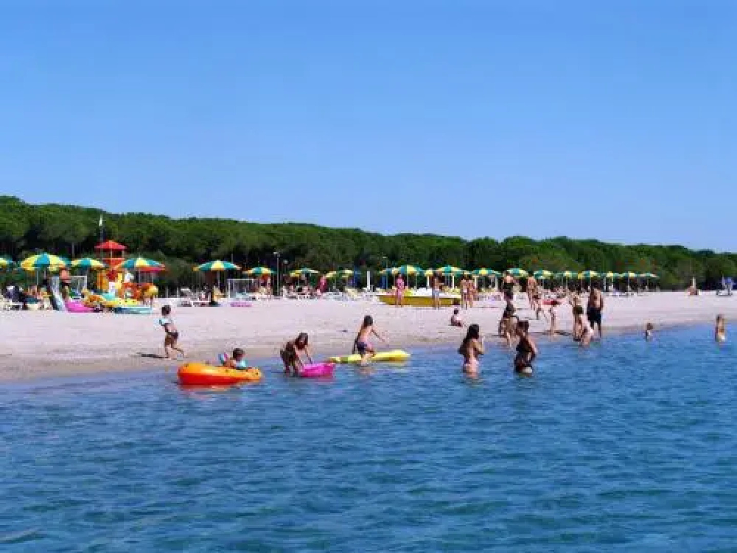 Happy Camp in Camping Villaggio Thurium