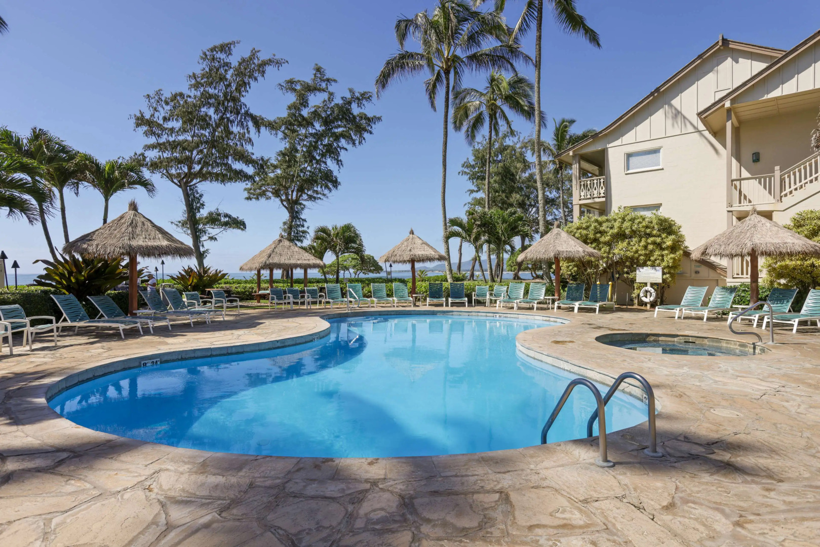 Aston Islander on the Beach