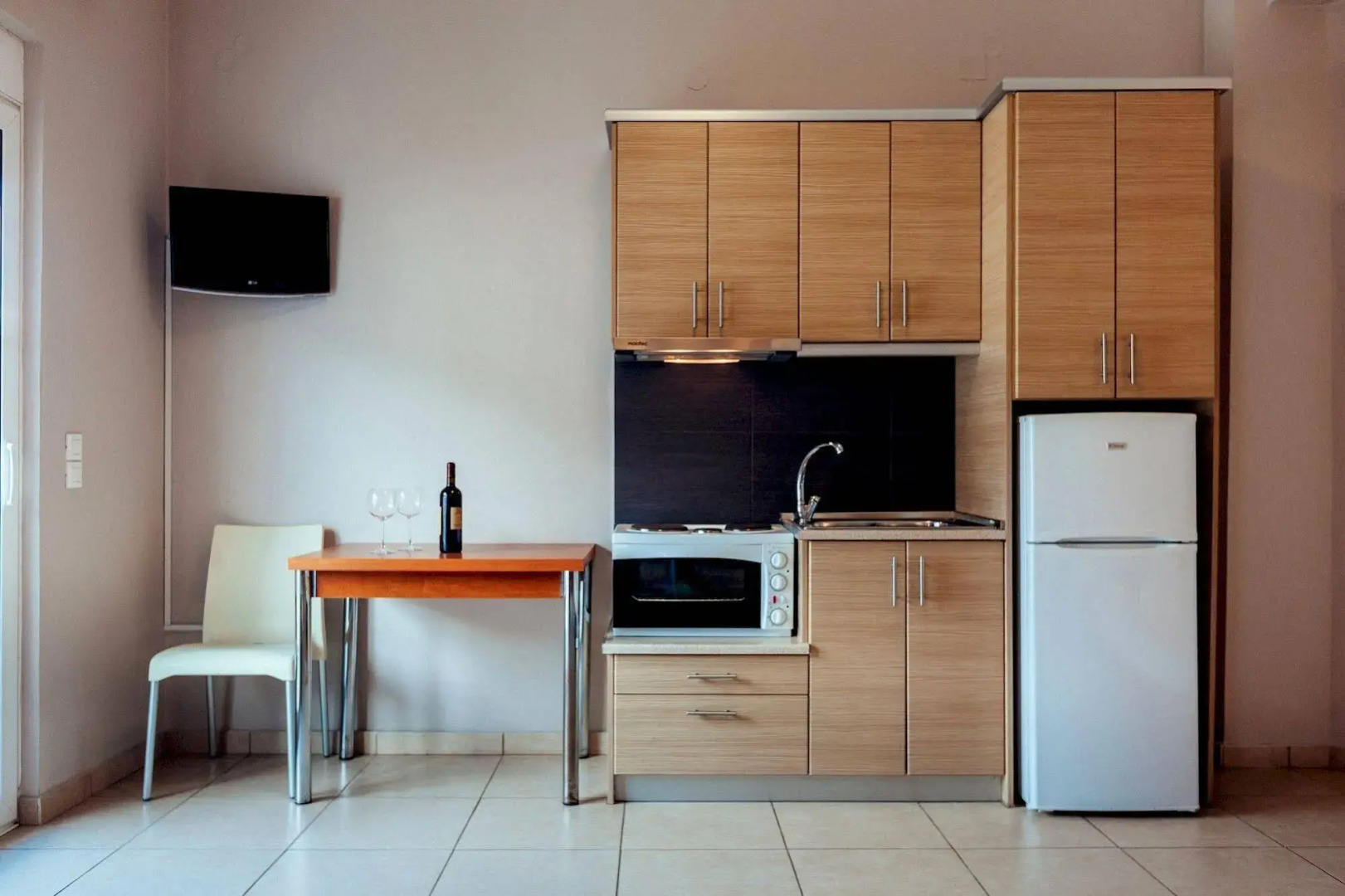 Hotel Apanema Vivari