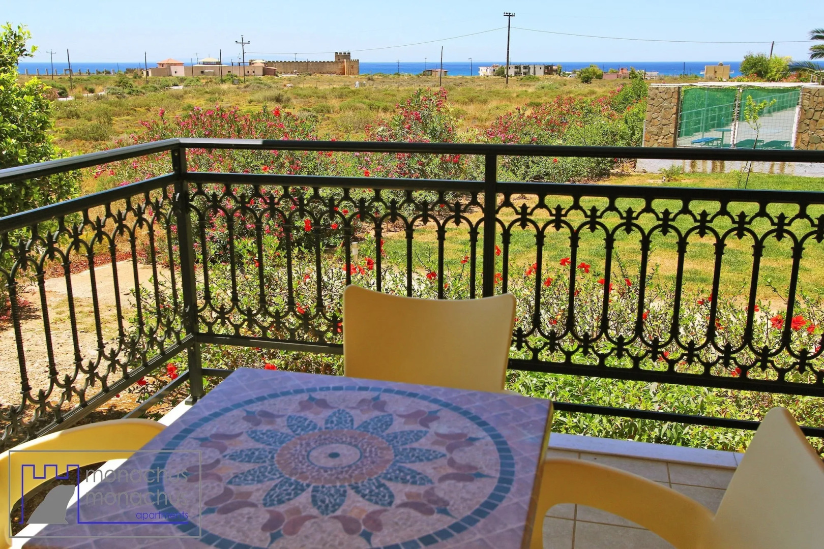 Monachus Monachus Apartments