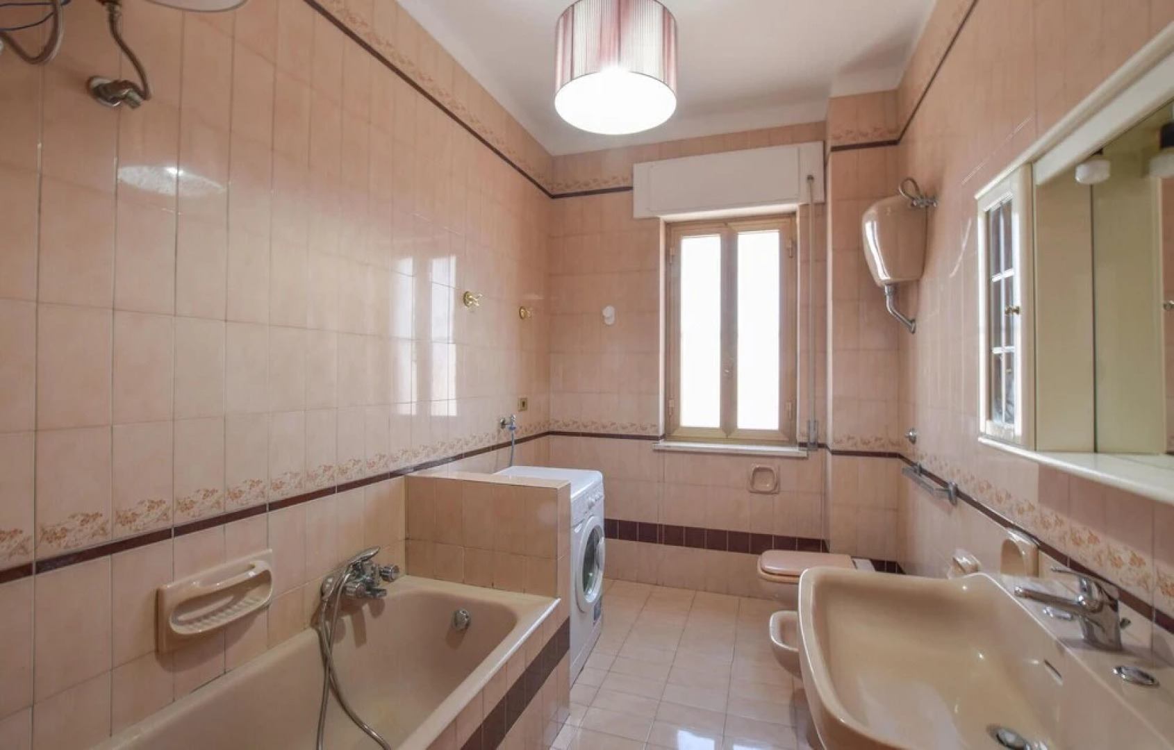 Beautiful Apartment in Marina DI Strongoli With Wifi and 2 Bedrooms