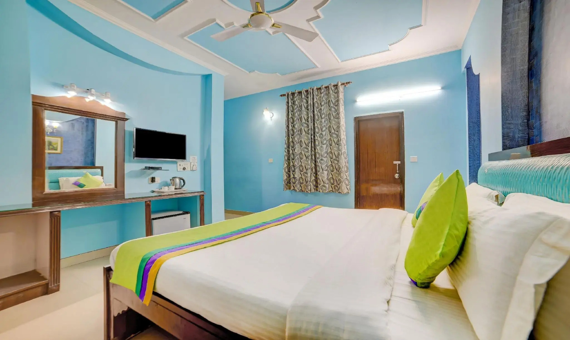 Treebo Paras International