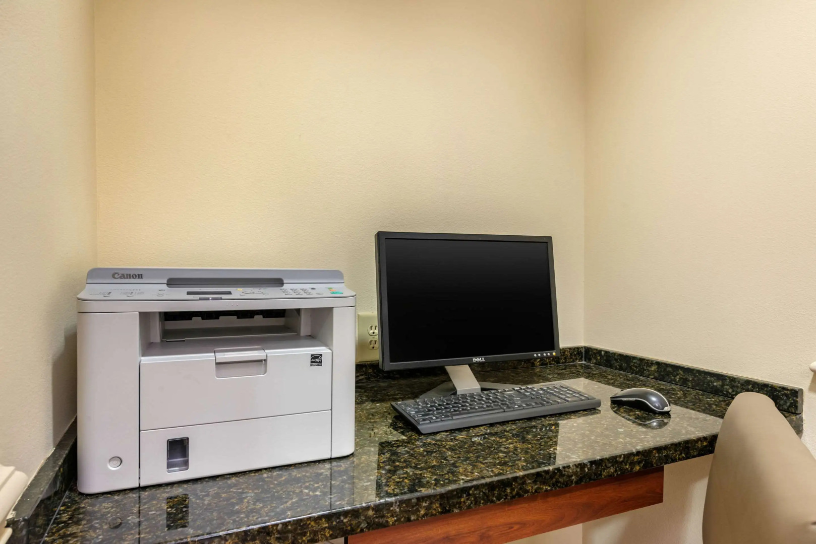 Comfort Inn & Suites Fort Myers Airport