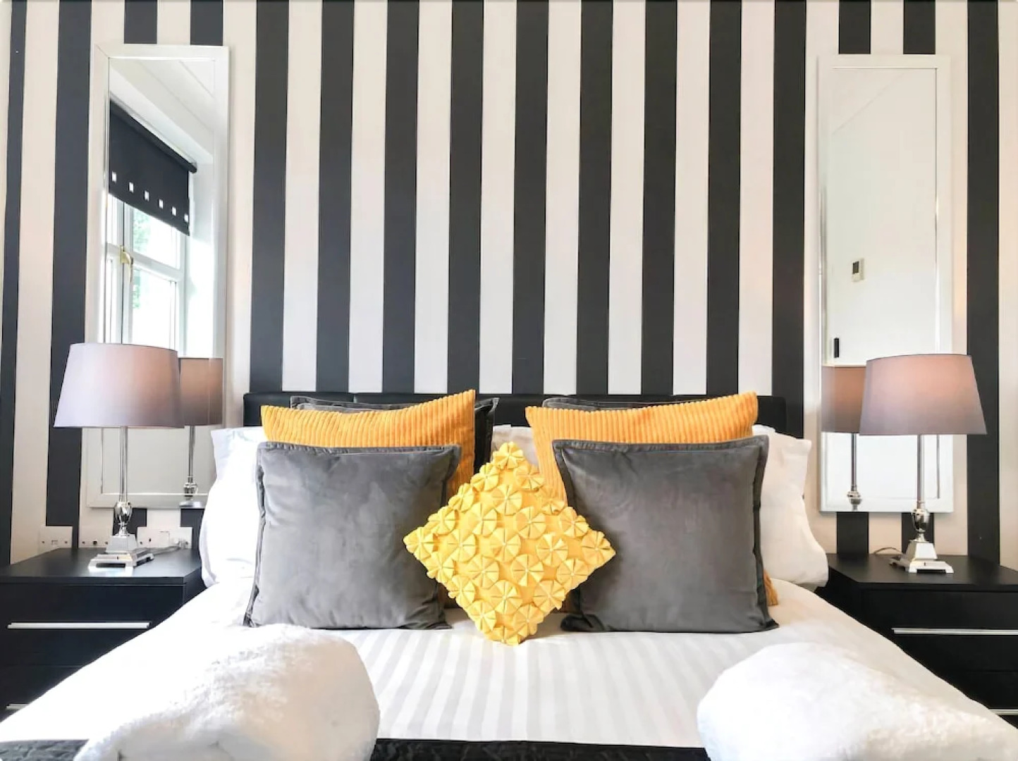 Lux Blu - Vinery Meadow