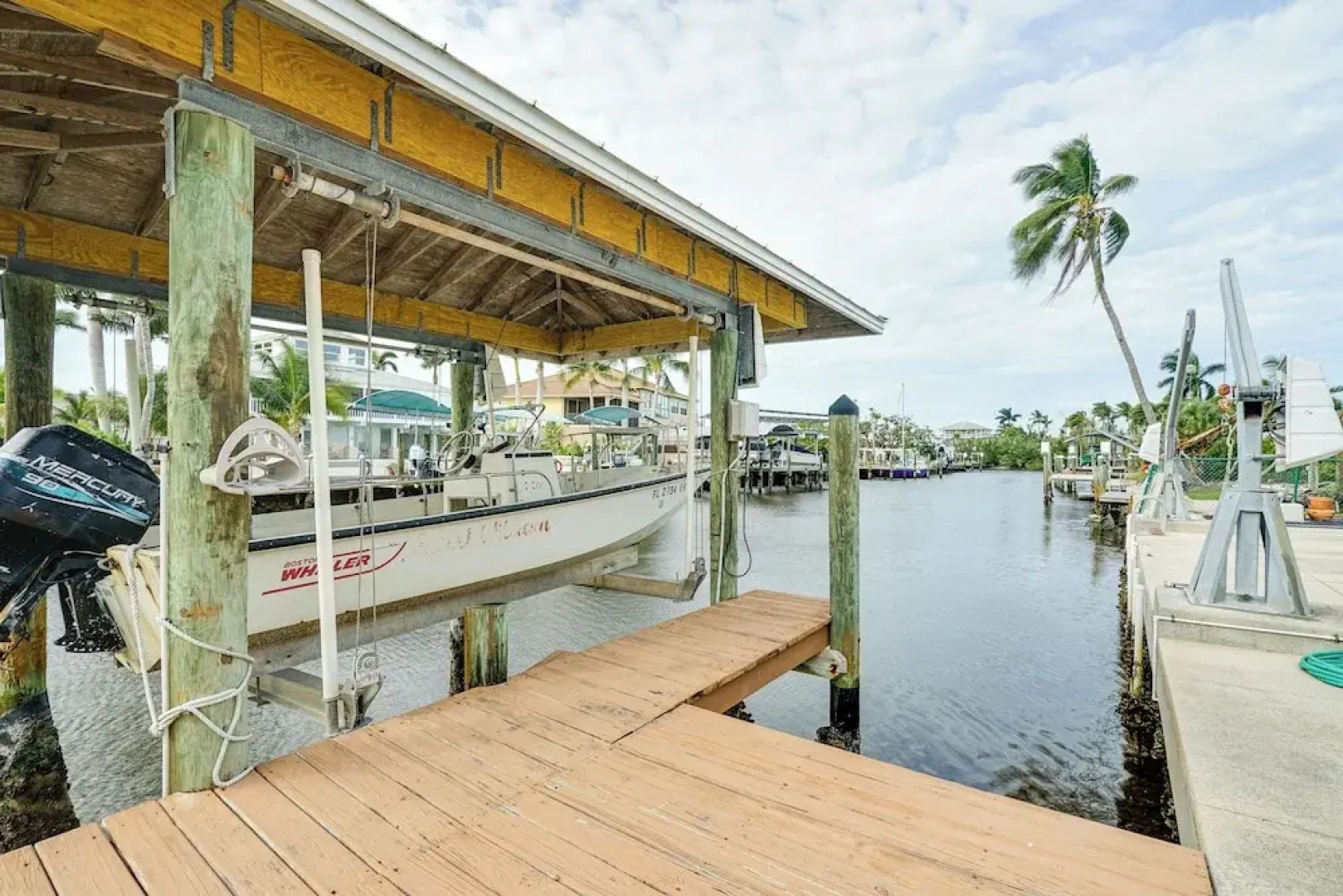 Private Pool & Deck: Canalfront St James City Home