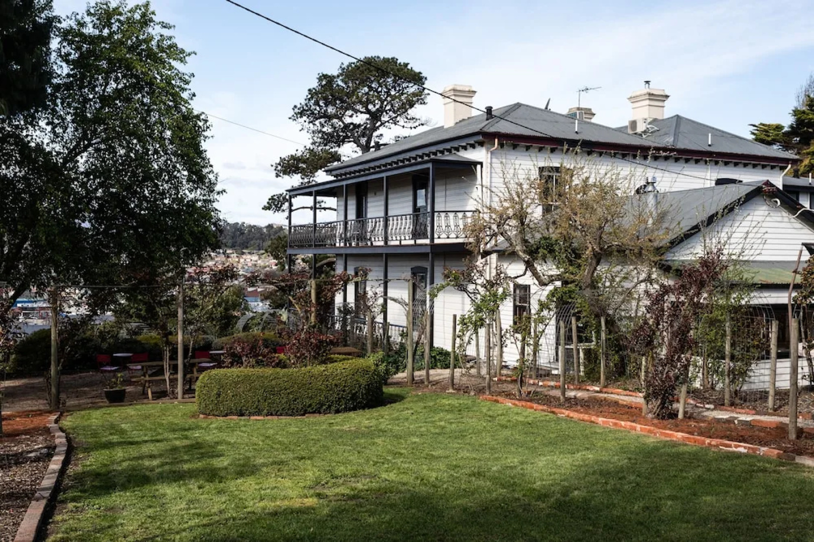 Отель The Dragonfly Inn