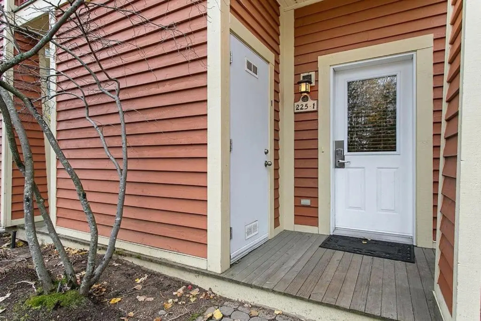 Les Eaux 225-1 by Escapades Tremblant