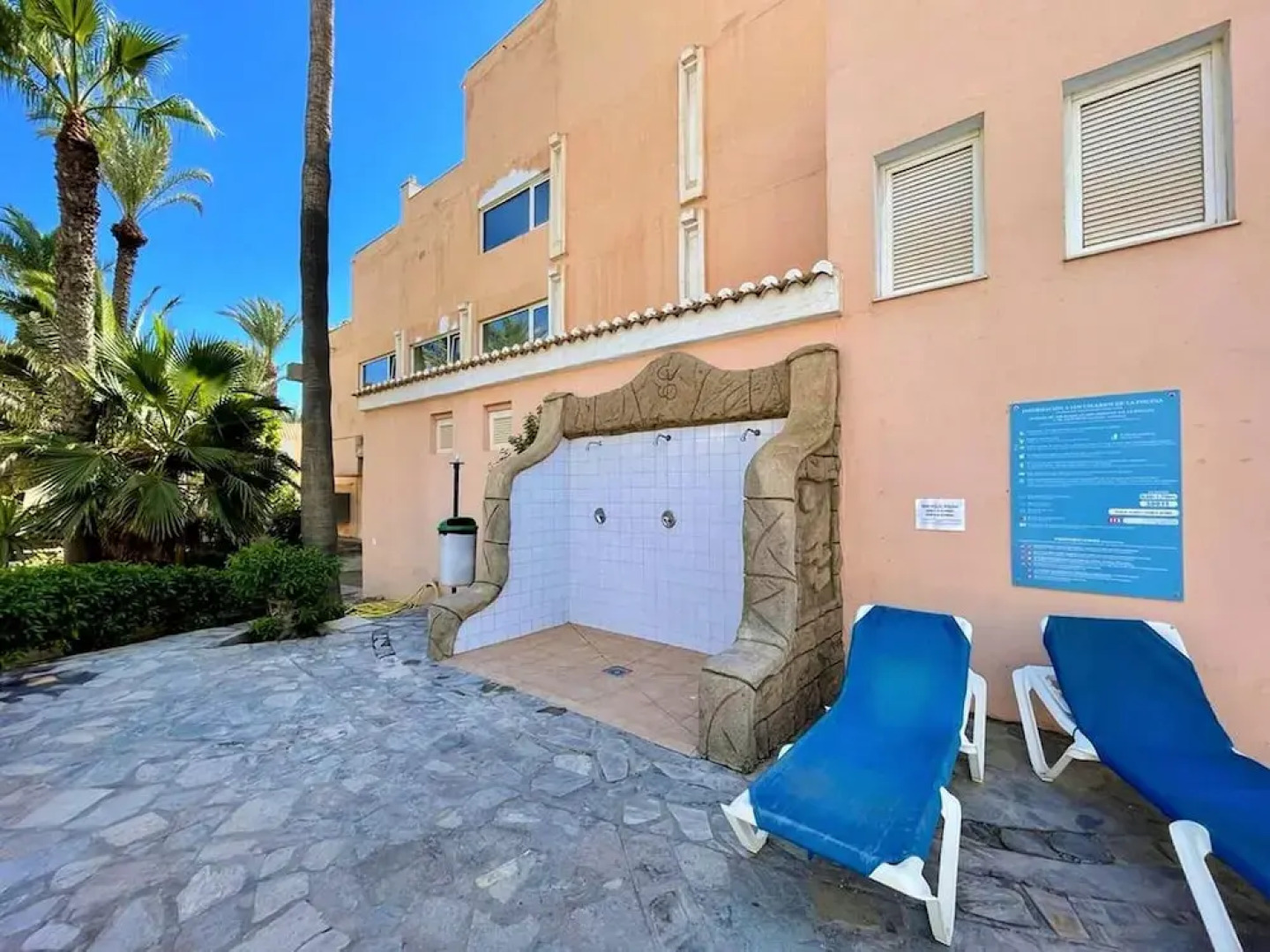 Golf & Beachside Getaway