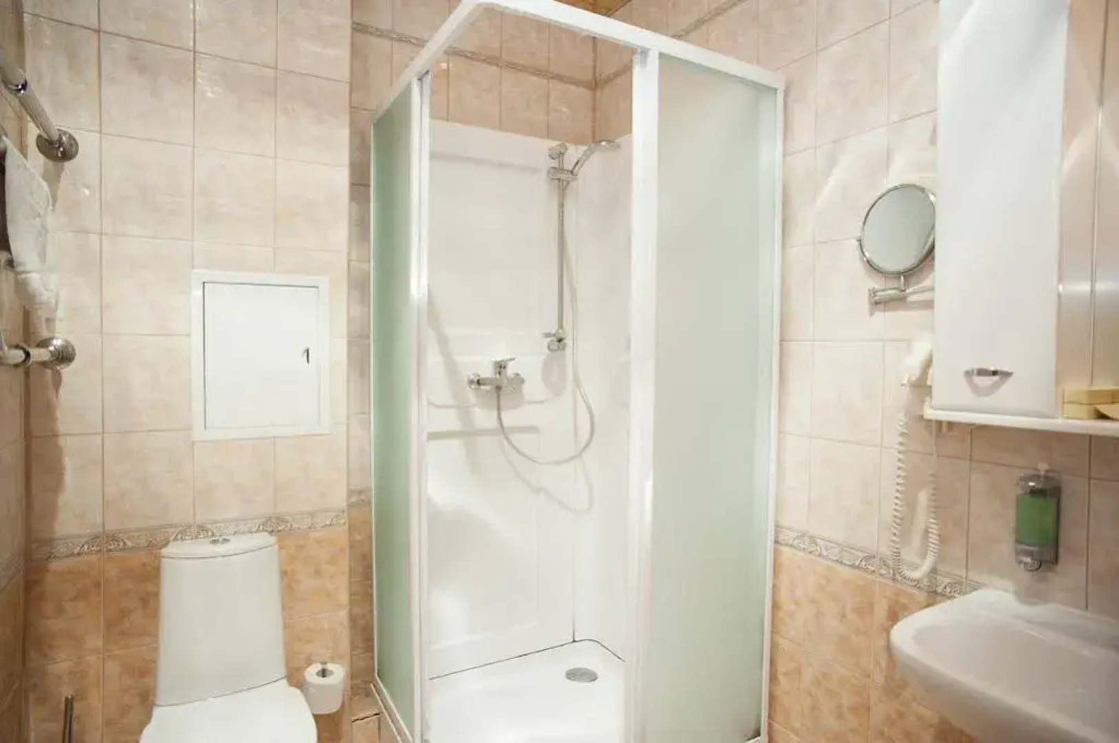 MINIMA Красные ворота