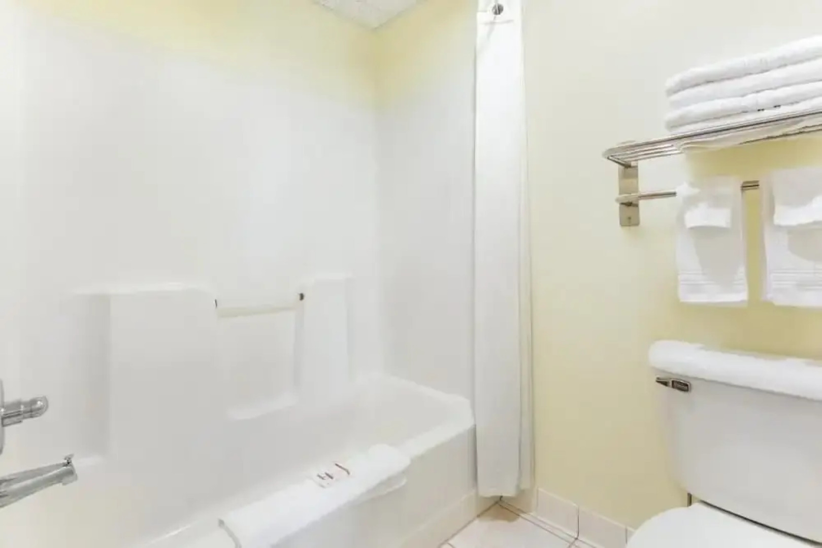 Western Inn & Suites