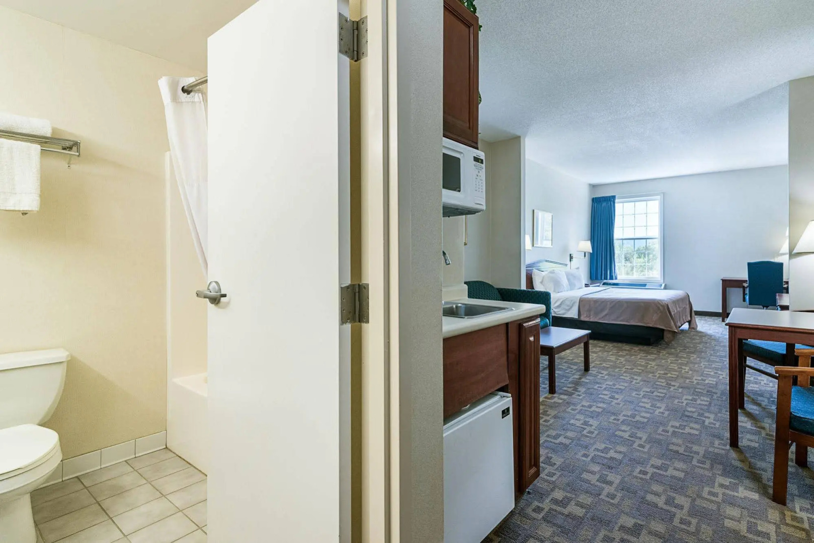 Days Inn & Suites Schoharie