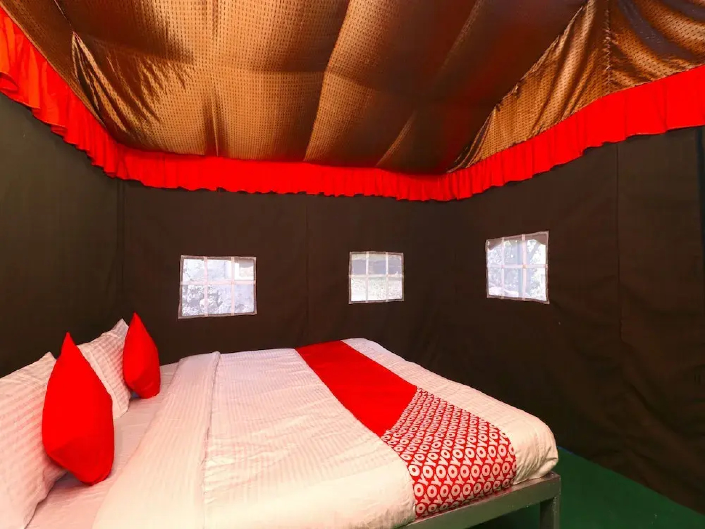 Yoyo Moonlight By OYO Rooms