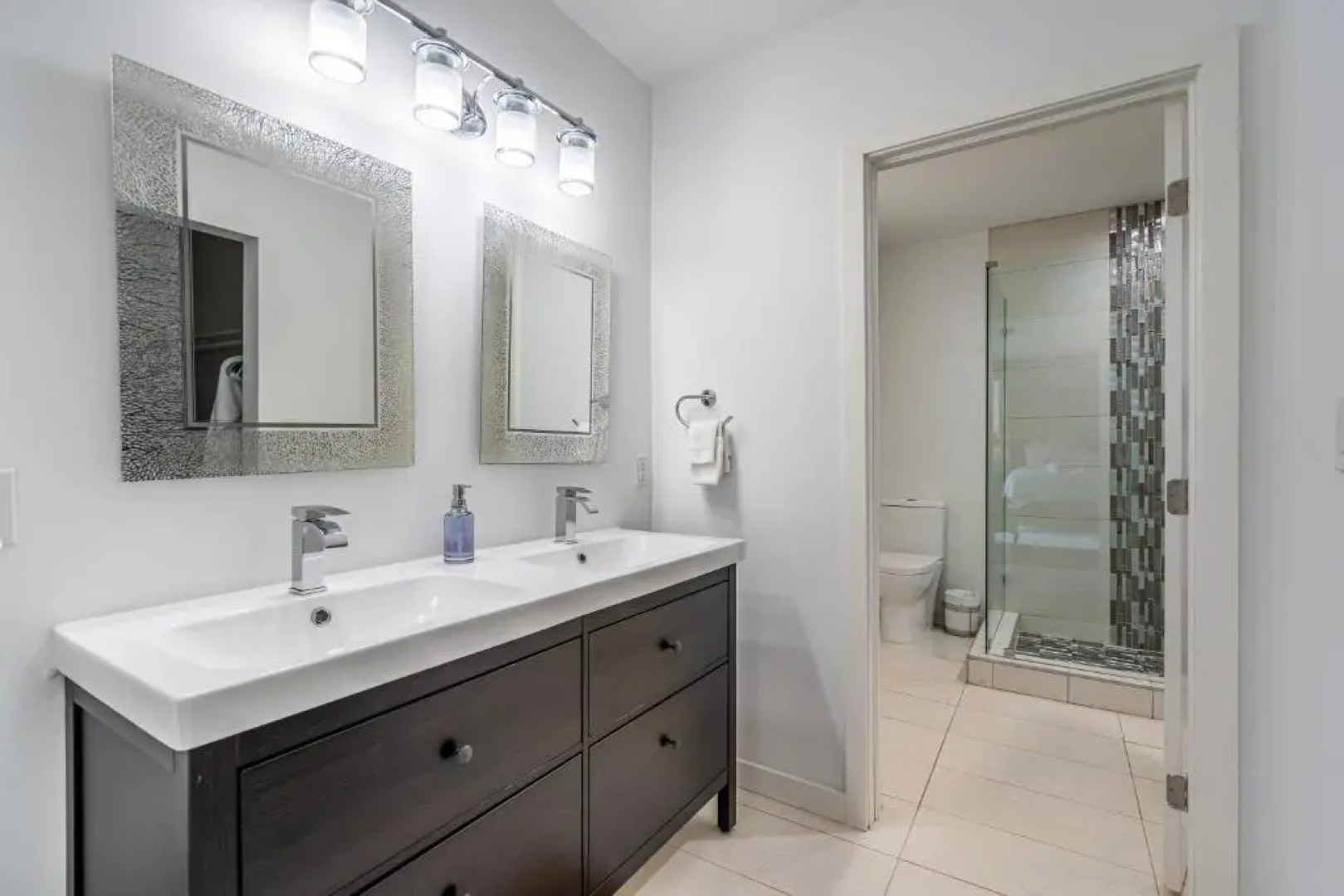 Unique Farmhouse Oasis - Pool Game Room and Pond