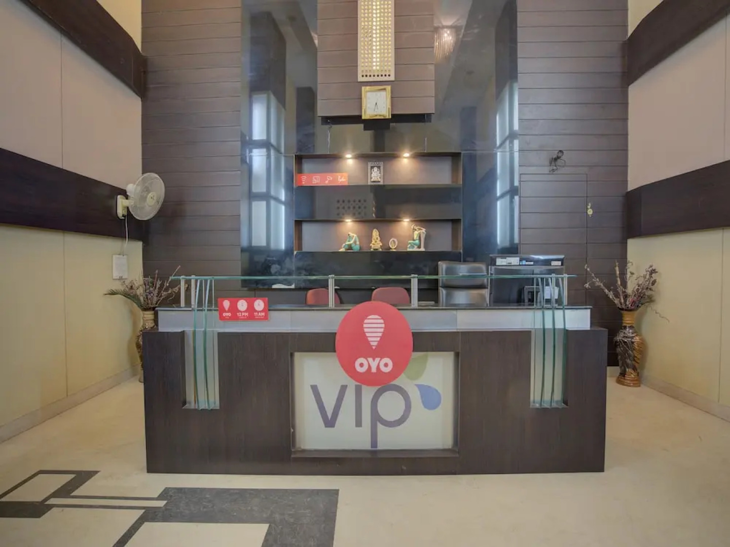 OYO 26196 Hotel Vip Regency