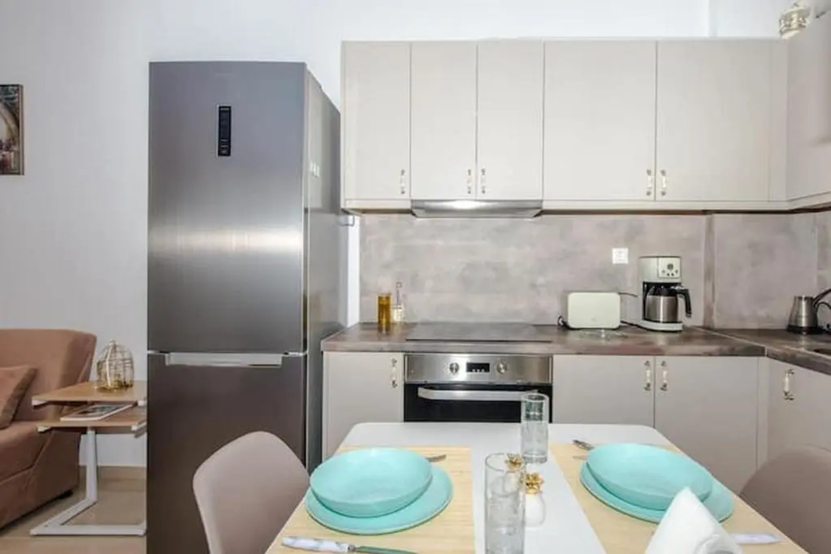 Eliora Studio & Aelia Apartment