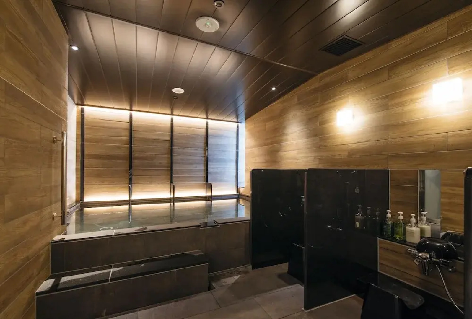 First Cabin Kashiwanoha