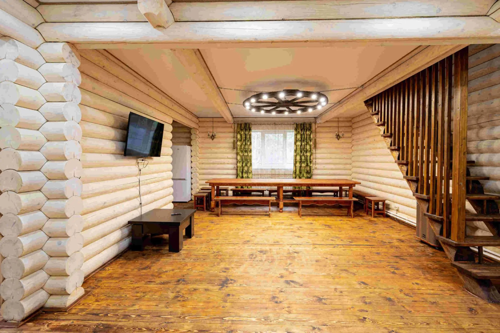 Усадьба в лесу БереНдей