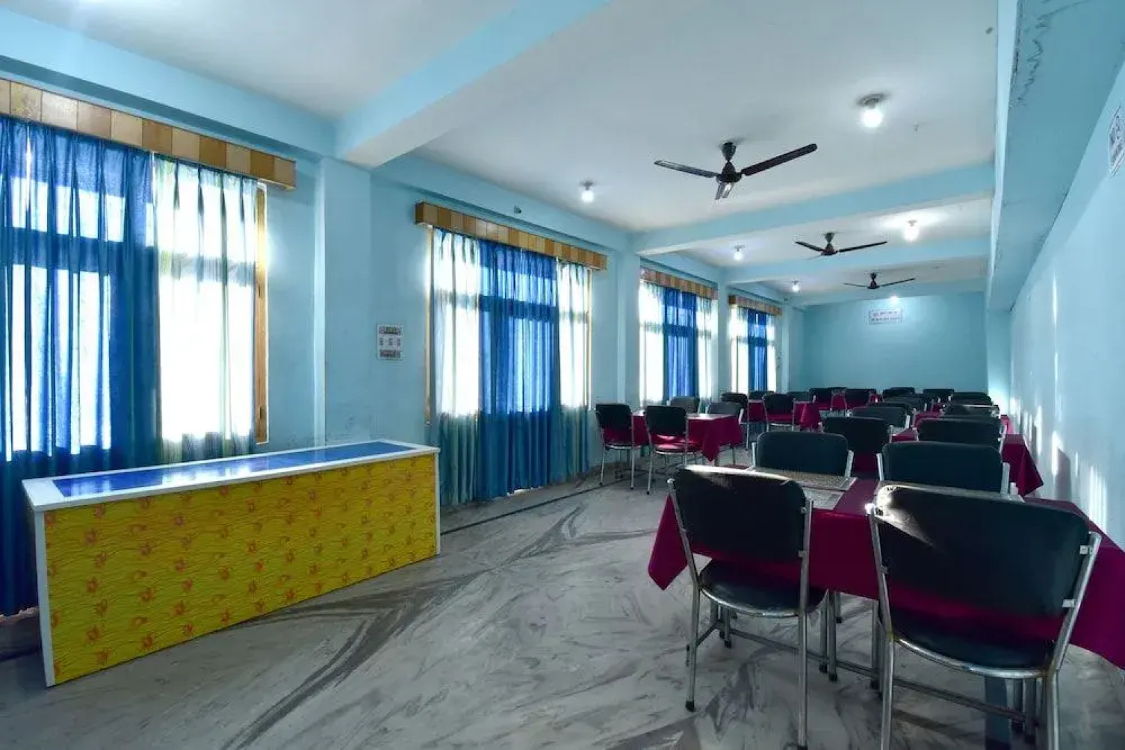 Hotel Silver Face by OYO Rooms