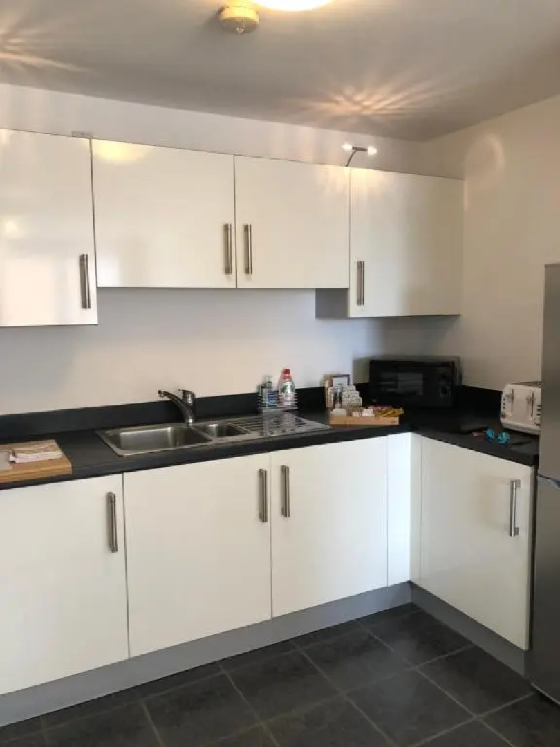 Hansen House 2 with Private Parking