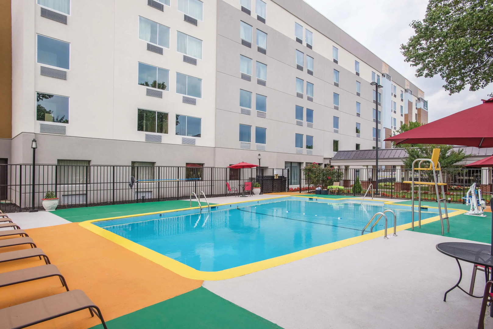 La Quinta Inn & Suites by Wyndham DC Metro Capital Beltway