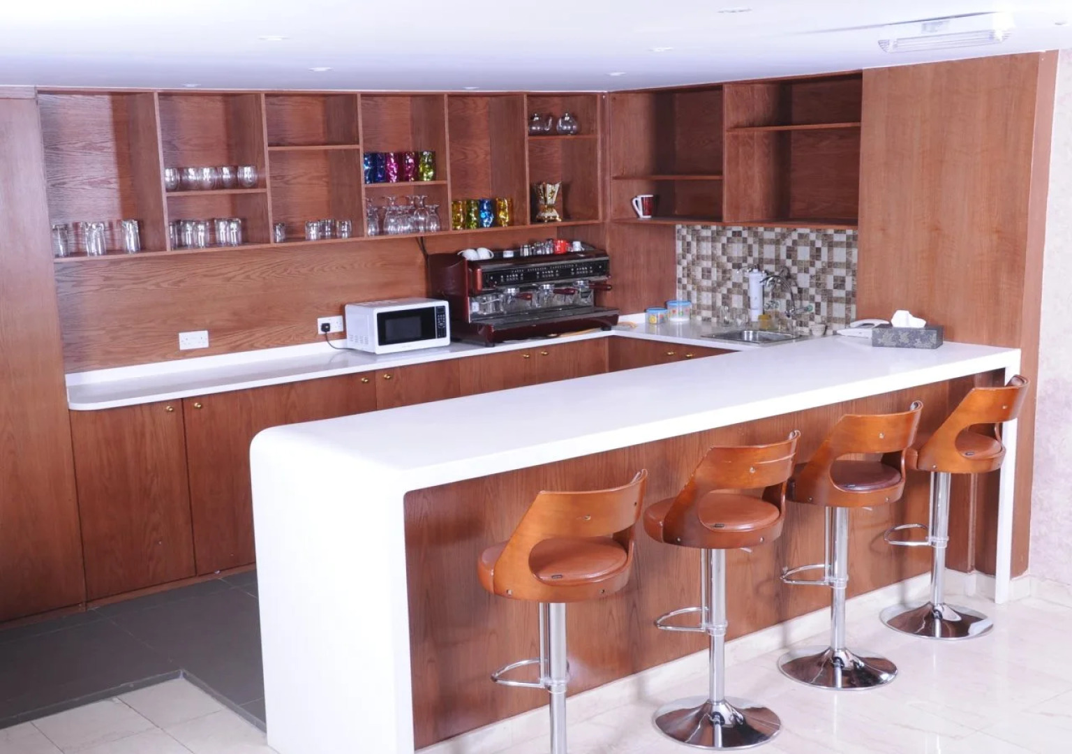 Magic suite Abu Halifa