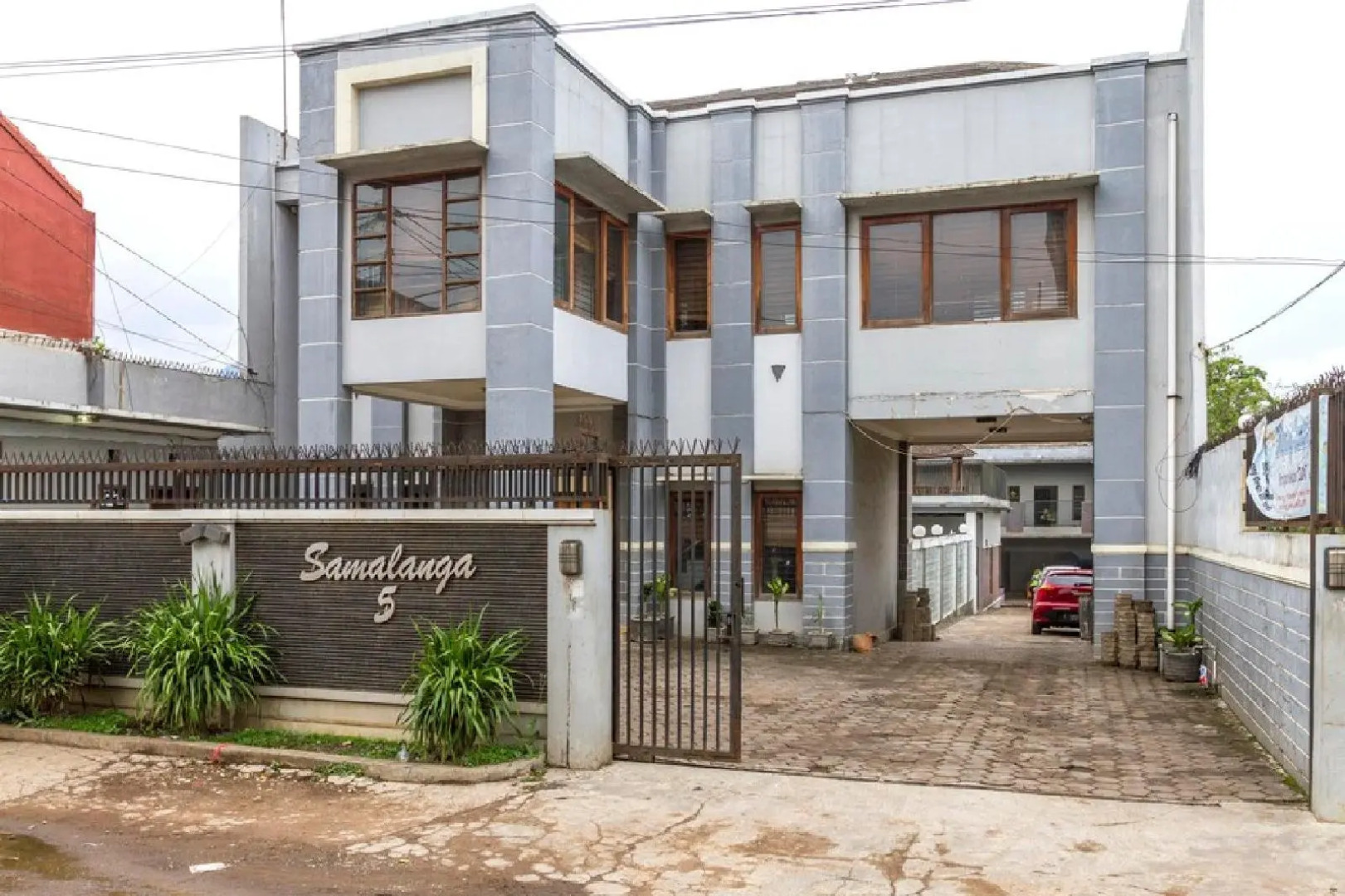 RedDoorz near Jatinangor Town Square