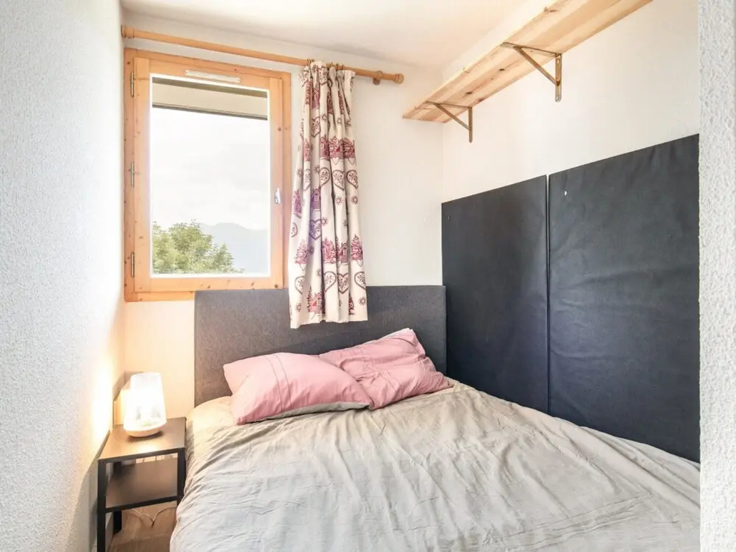 Apartment in Doucy With Mountain Views