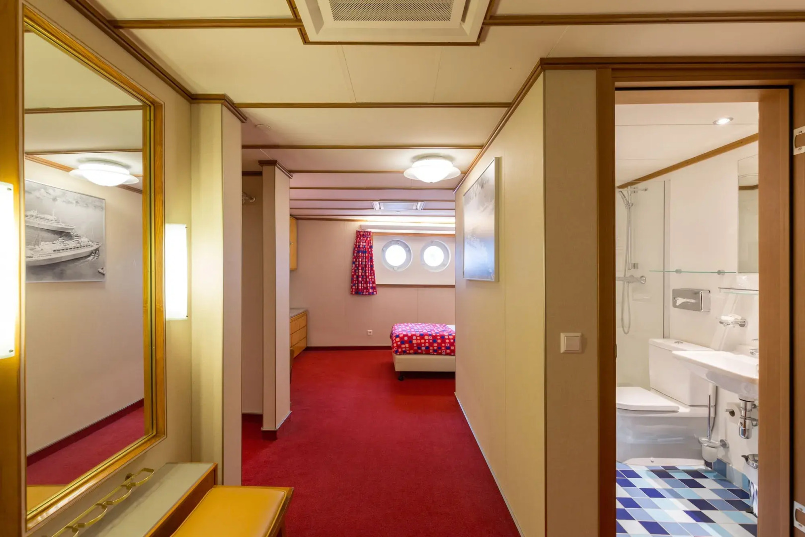 ss Rotterdam Hotel & Restaurants
