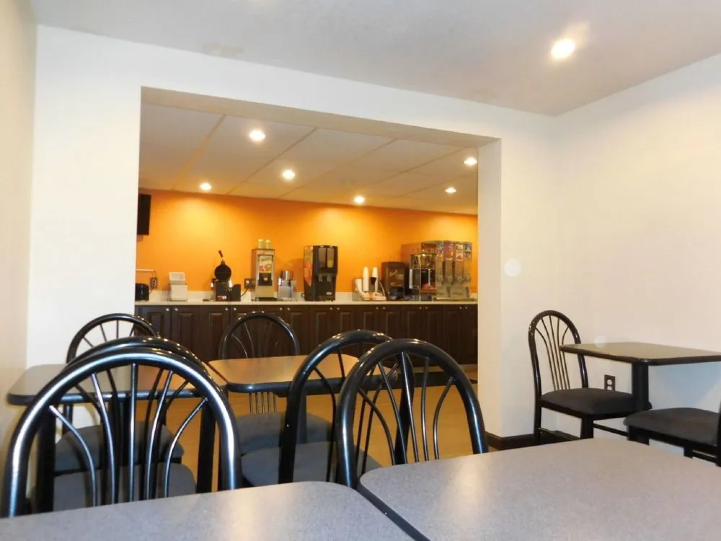 Super 8 By Wyndham Ogden