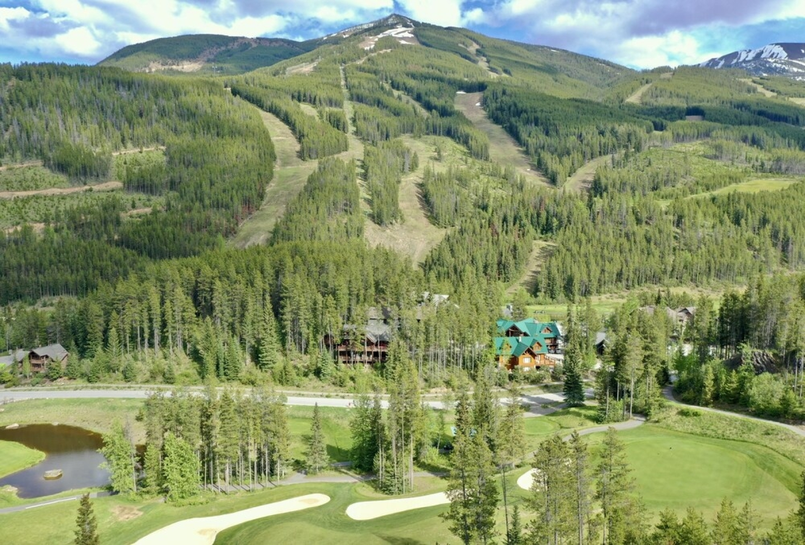 Luxury Log Chalet | Pool + Private HotTub | Ski In/Out | Overlooking Greywolf GC