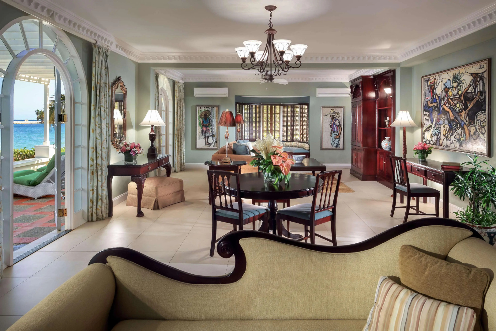 Отель Half Moon