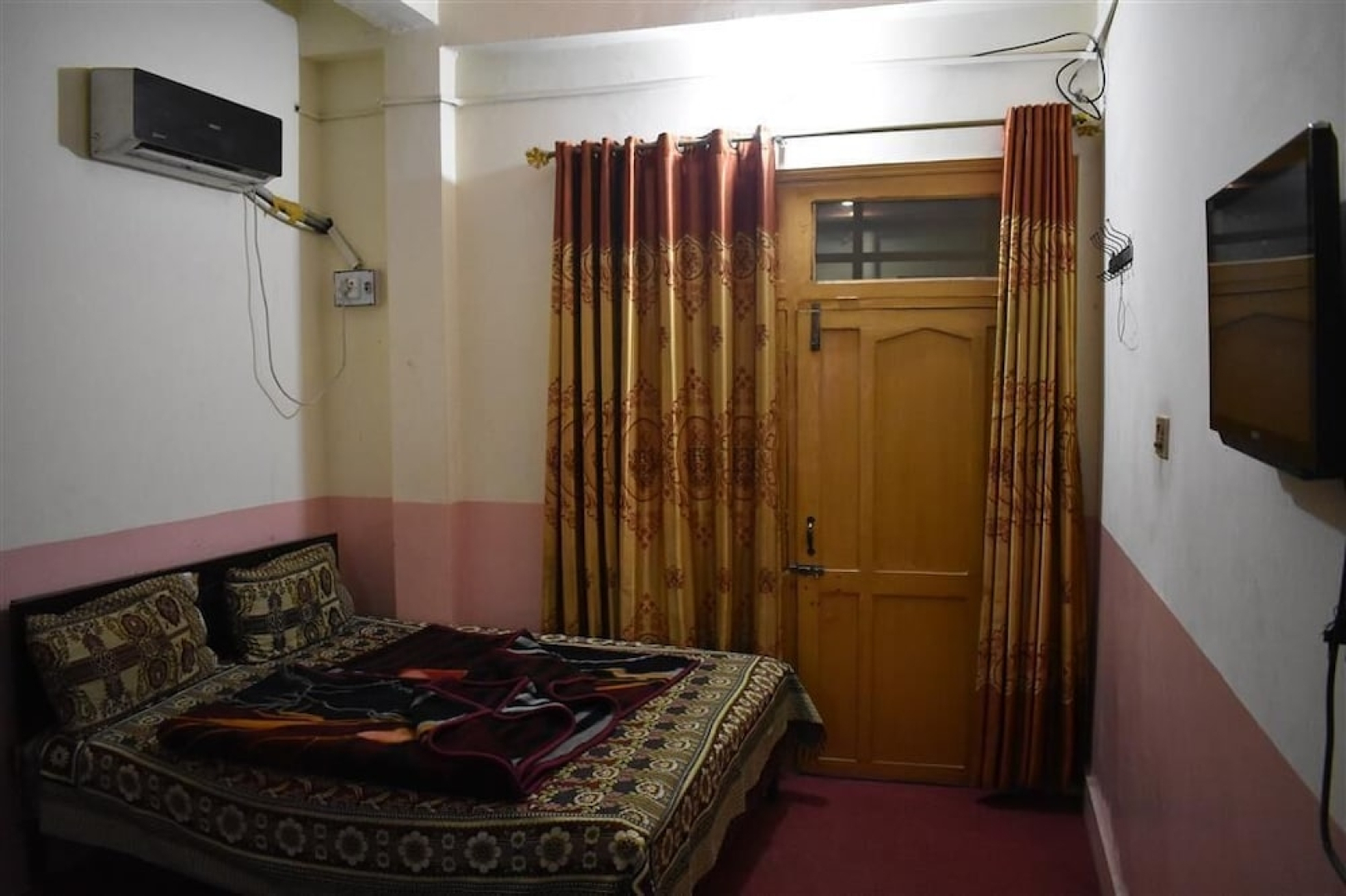 Royal Palace Hotel Peshawar