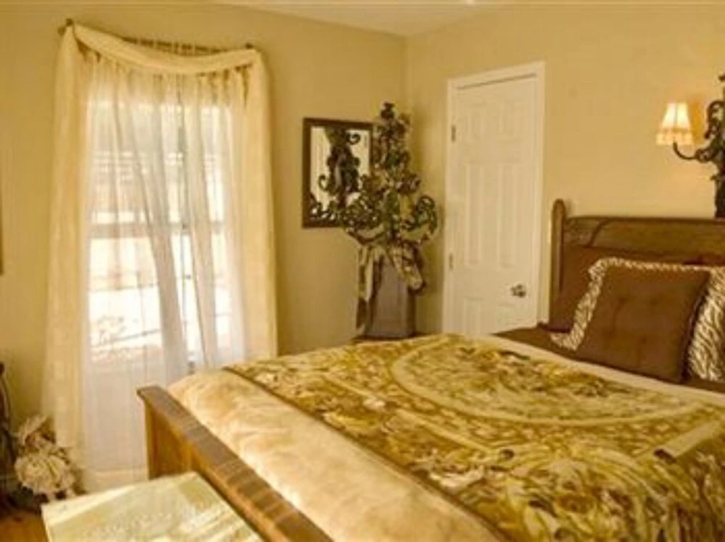 River Rock Bed and Breakfast Cottages