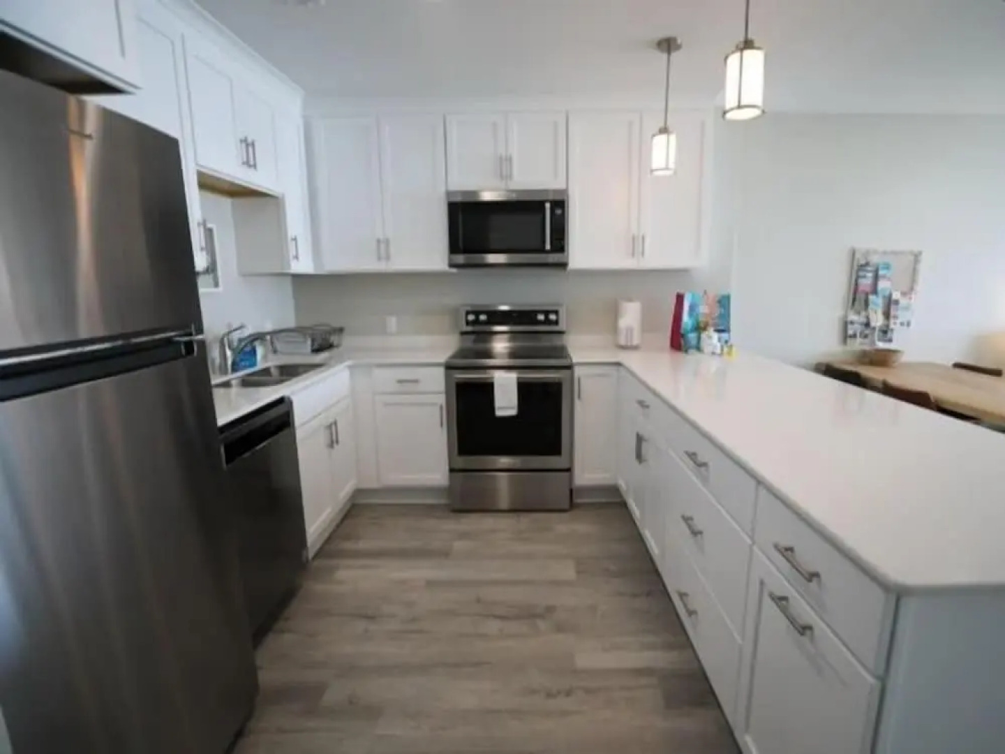 Carolina Beach Dreamin - Light Filled South Side End Unit. Ocean Views From Most Rooms! Private Beach Access! 3 Bedroom Condo by Redawning