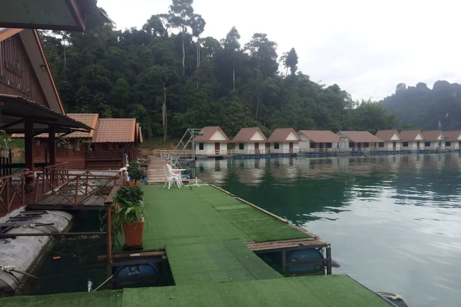 Pleanprai Floating Resort