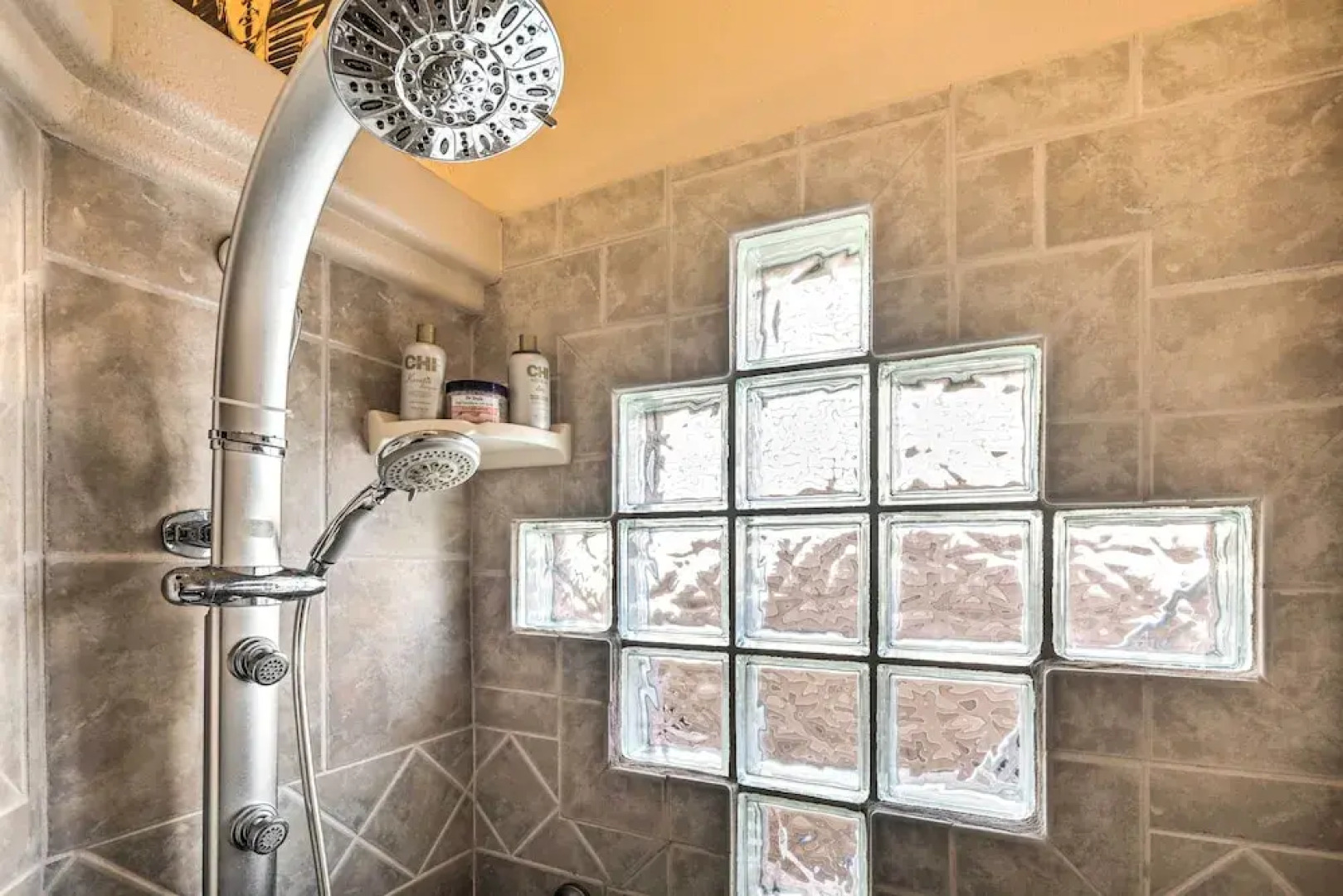 Heated Pool & Game Room: Lake Havasu Retreat