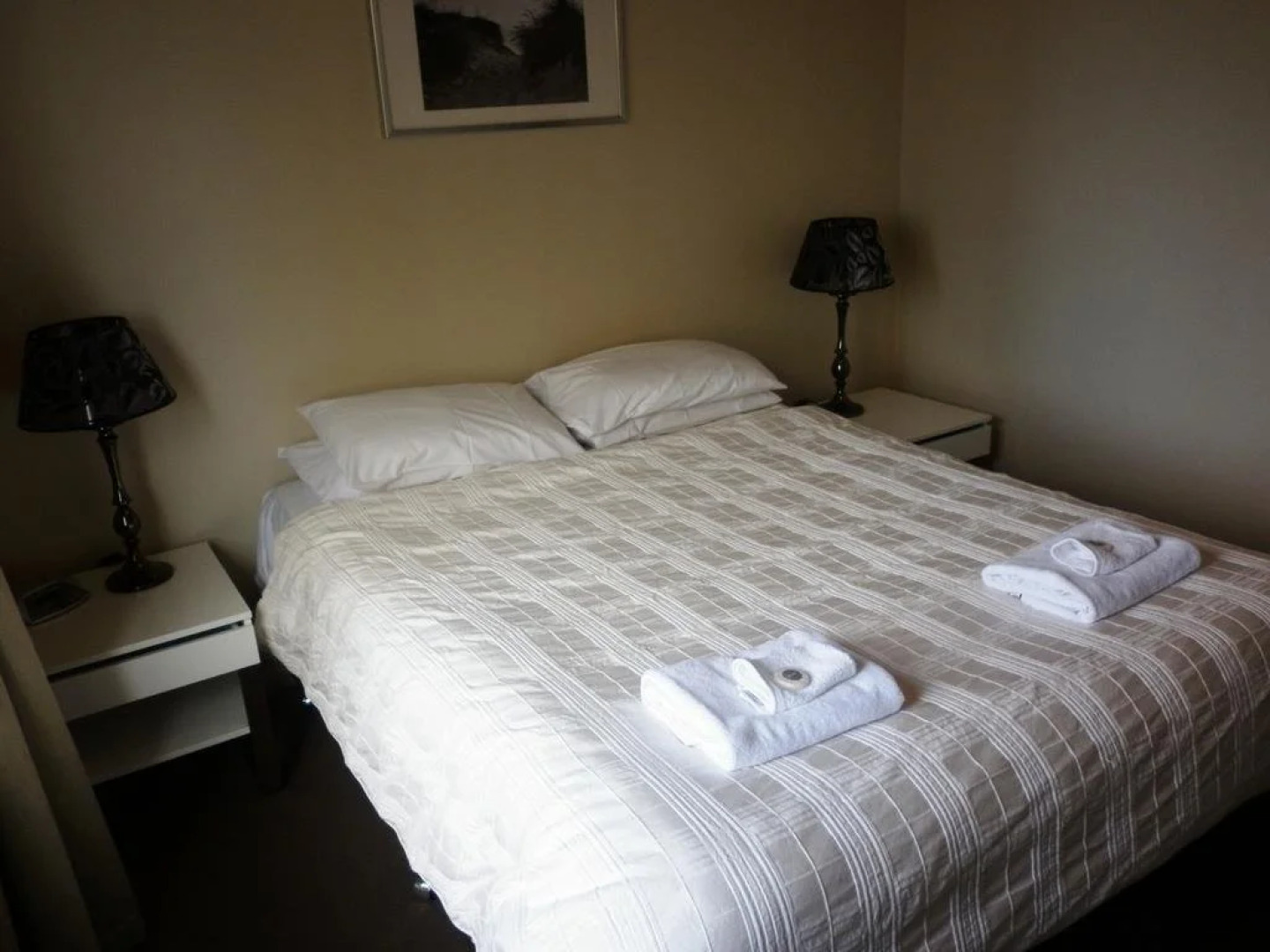 Largs Pier Hotel Motel