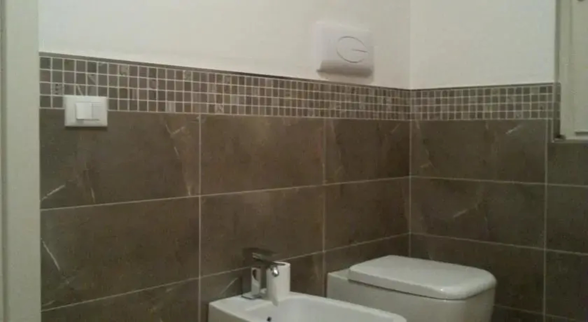 Villa con piscina e campo da tennis