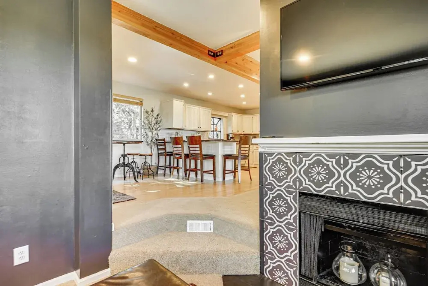 Hot Tub & Mtn Views: Charming Utah Canyon Retreat