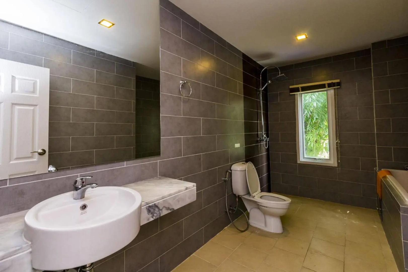 Baan Lukkan Patong Resort