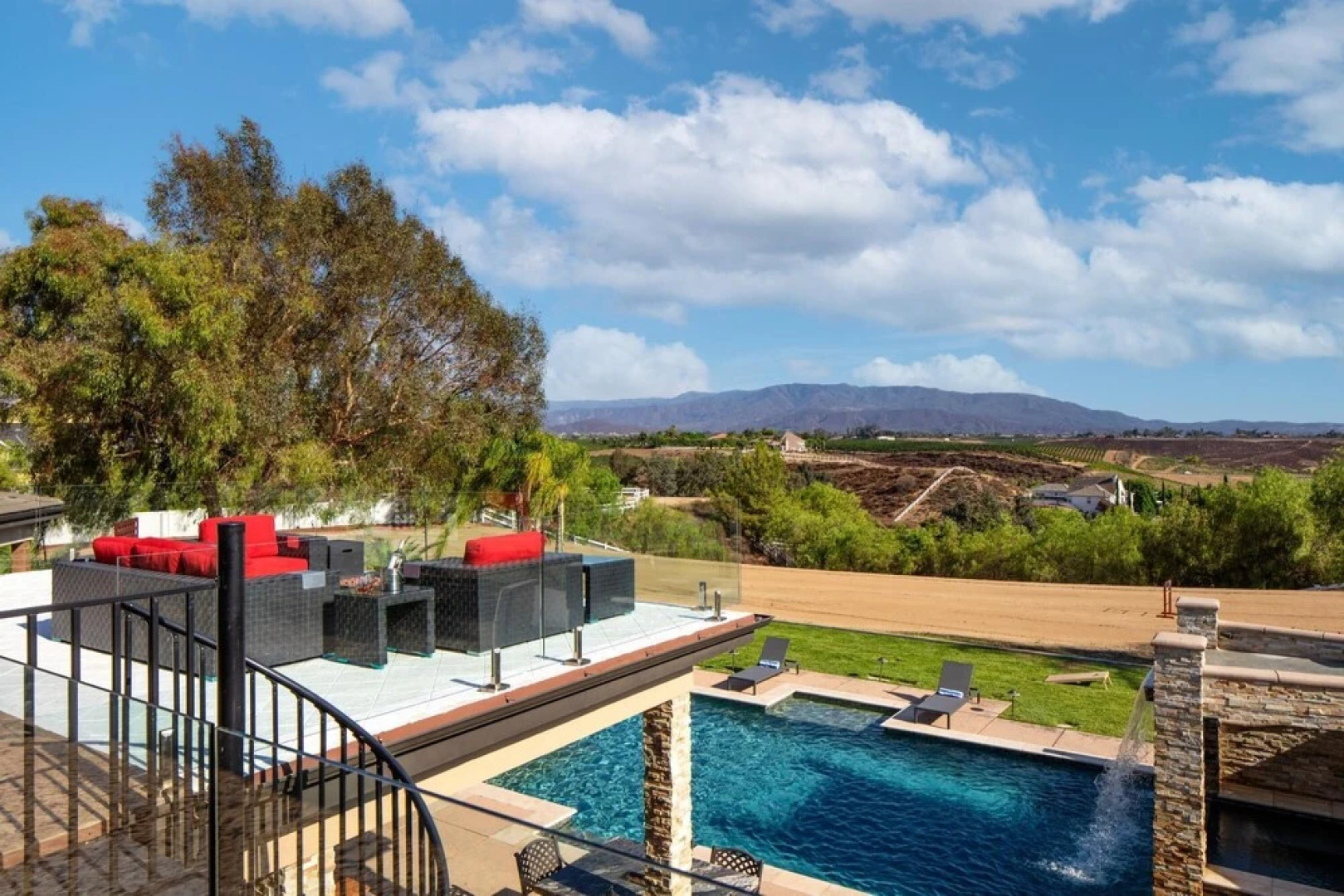 Luxury Estate Perfect for Large Groups