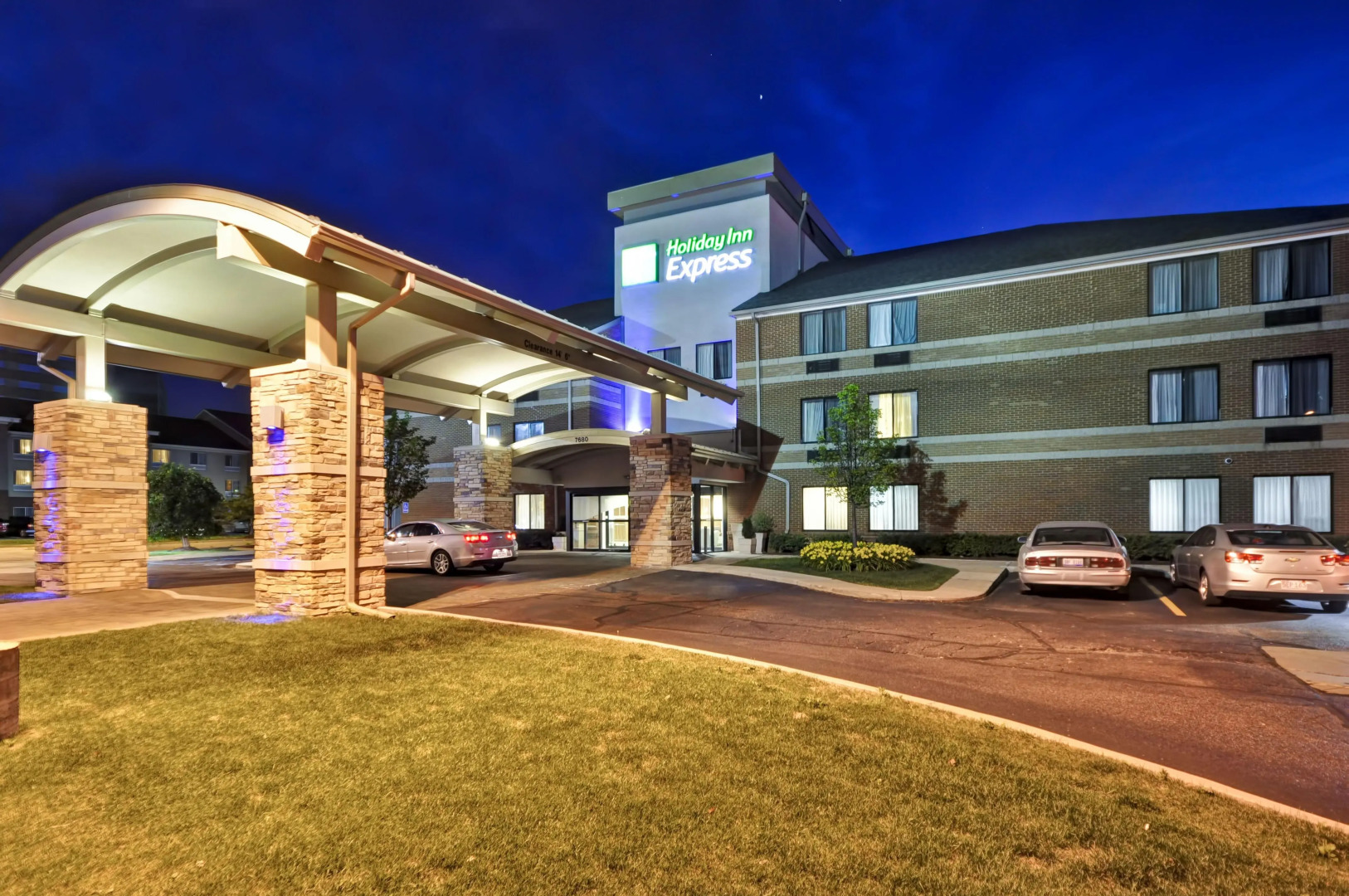Holiday Inn Express Romulus / Detroit Airport by IHG