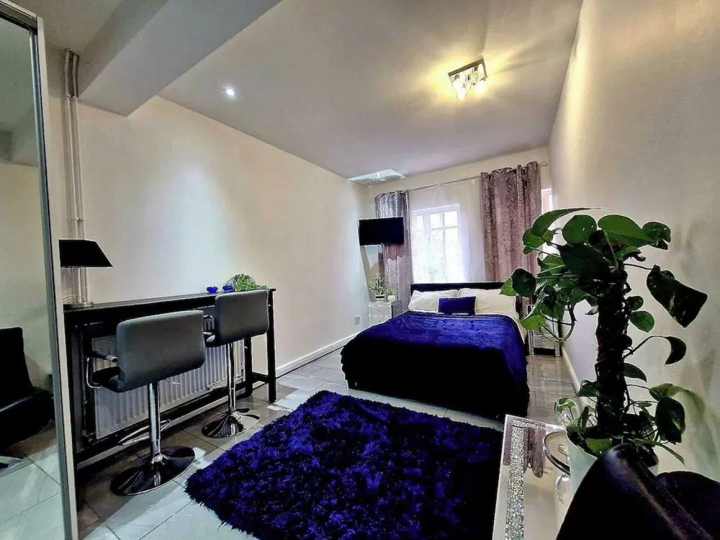 Seaside Bliss Apartment for Style and Comfort