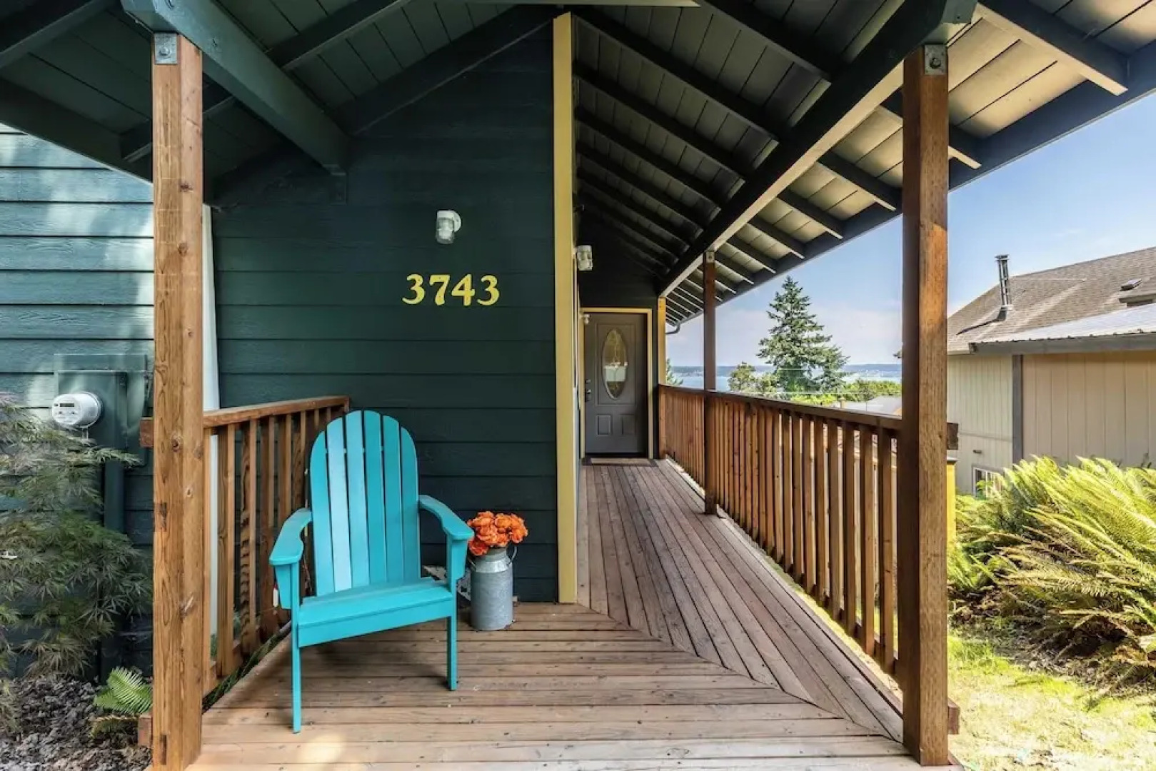 Seaside Getaway by Avantstay Deck w/ Views