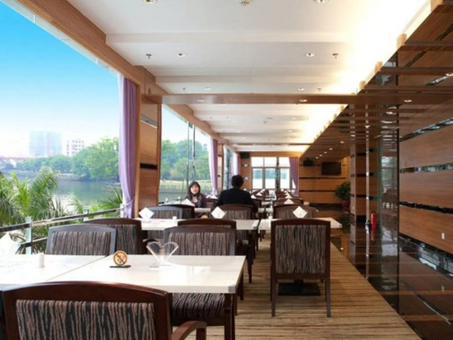 Отель JI (Zhongshan Xingzhong Plaza)