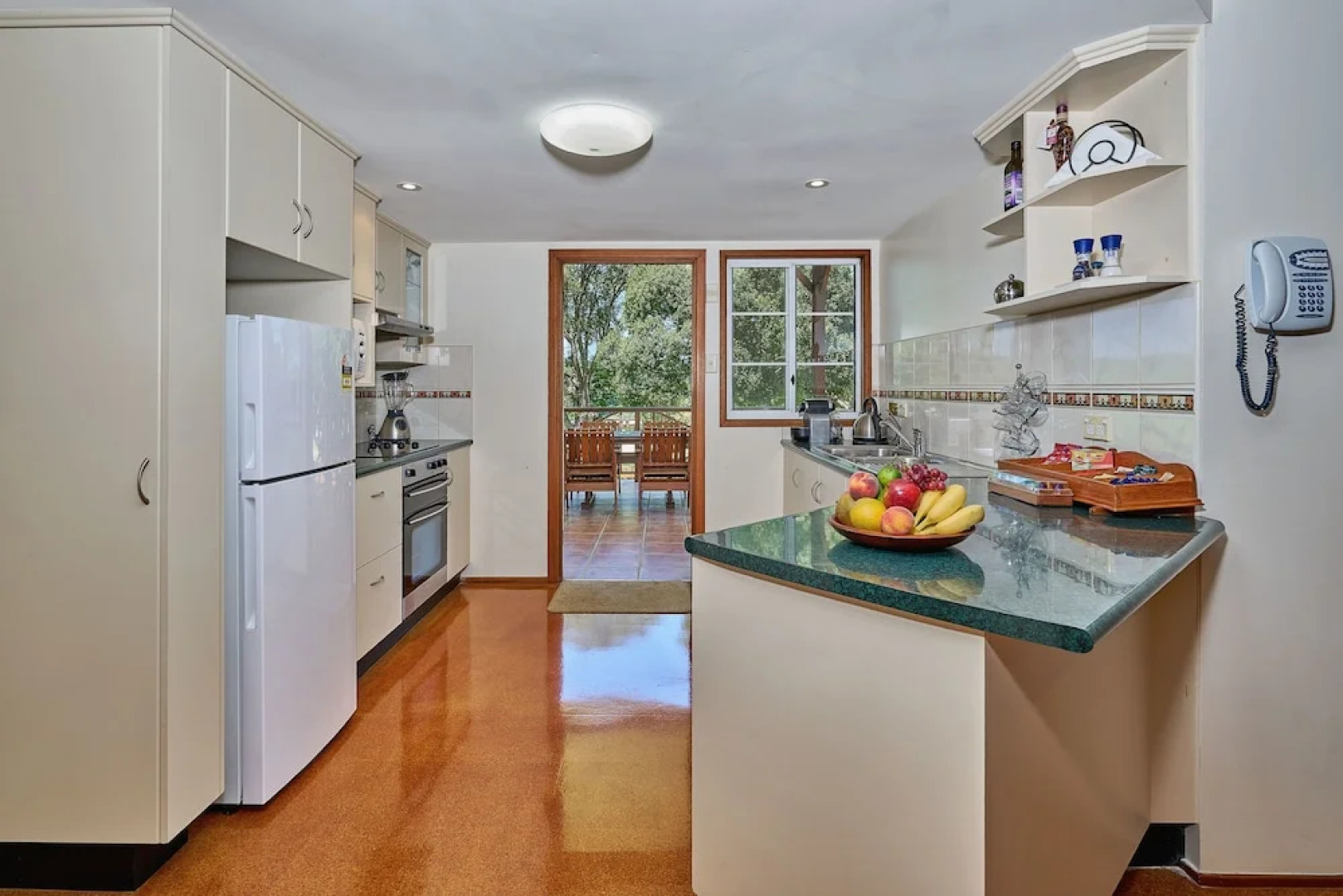 Birds 'n' Bloom Cottages