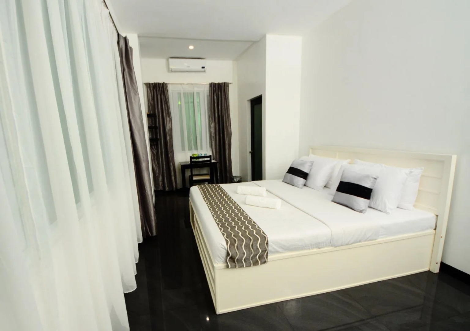 The ApplePeach House